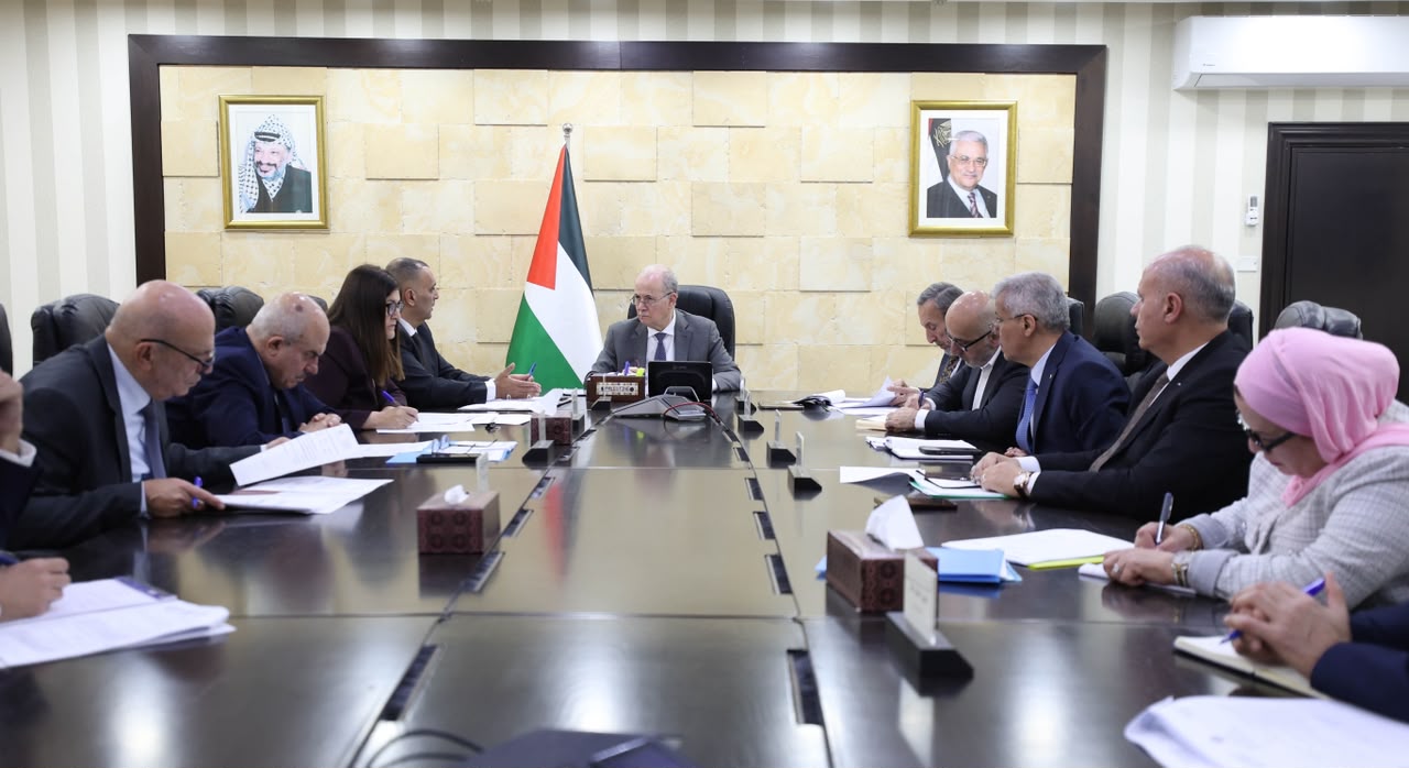 رئيس الوزراء محمد مصطفى،يترأس اجتماع لجنة القدس الوزارية الدائمة